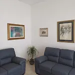 아파트 Simohouselecce 140 Sqm Luce In Piazza Palio A 50 Mt Fiere 레체