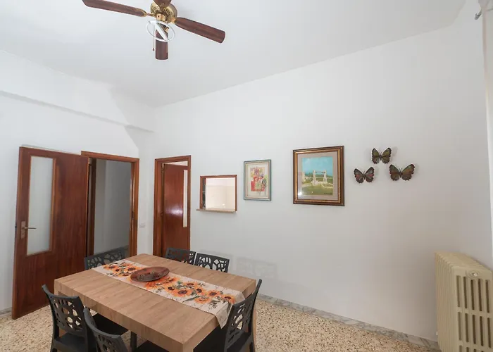 Simohouselecce 140 Sqm Luce In Piazza Palio A 50 Mt Biotech Lecce